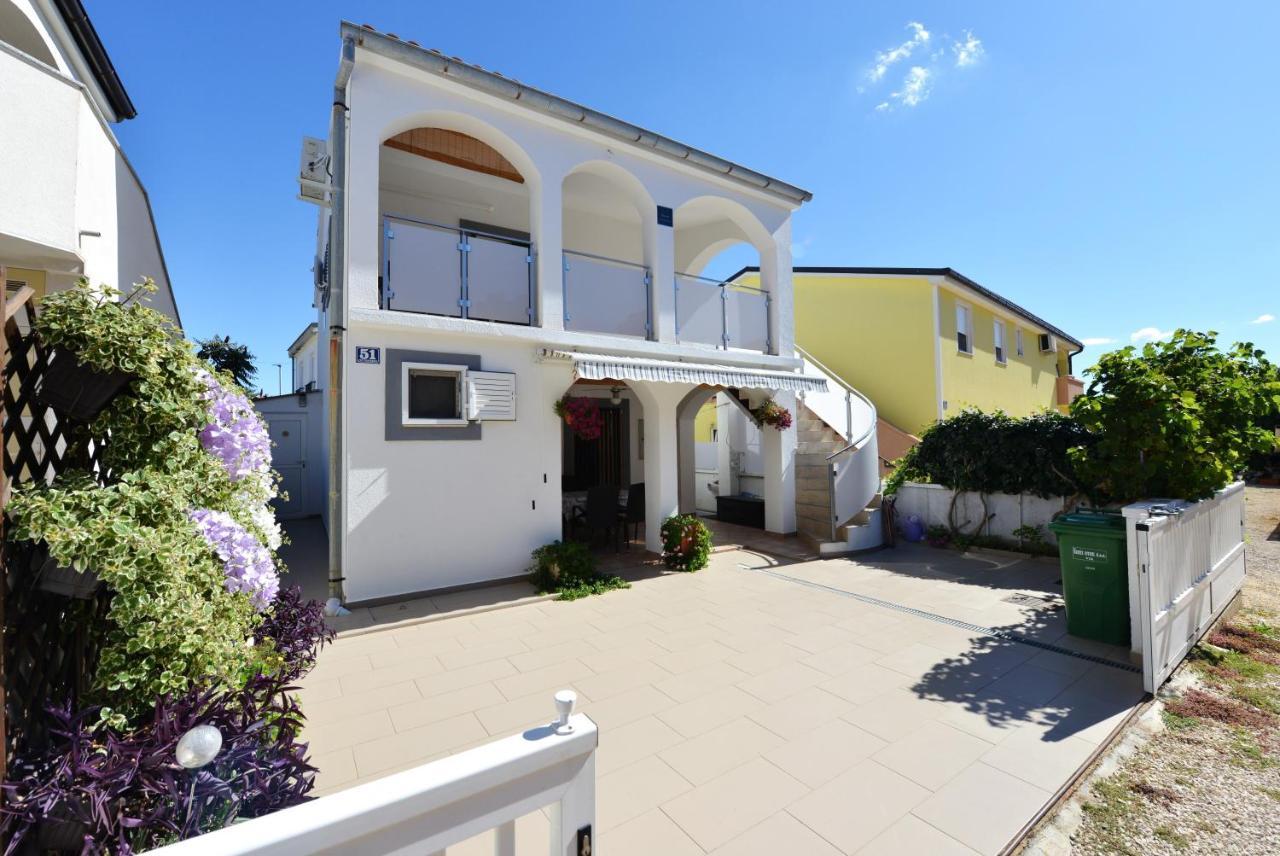 Apartment Lavender Vir Exterior foto