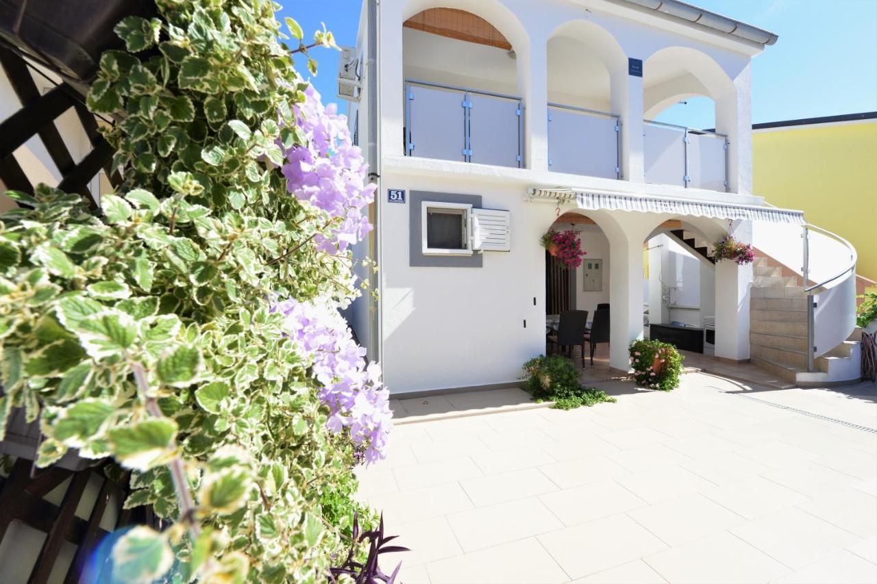 Apartment Lavender Vir Exterior foto