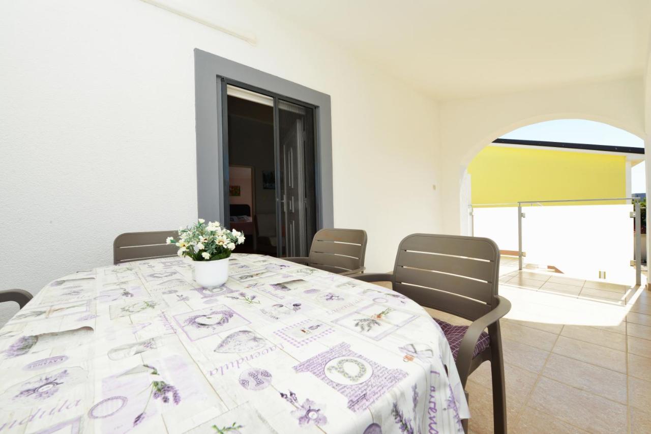 Apartment Lavender Vir Exterior foto